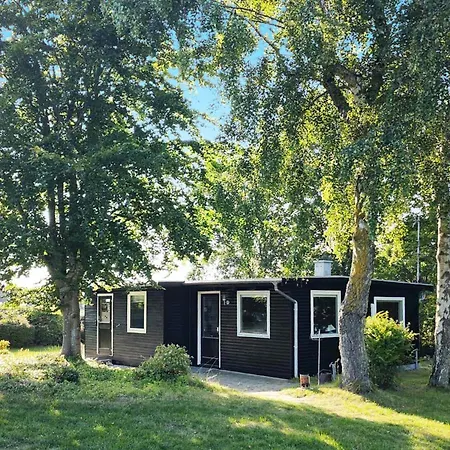 4 Person In Alling Bro Holiday home *