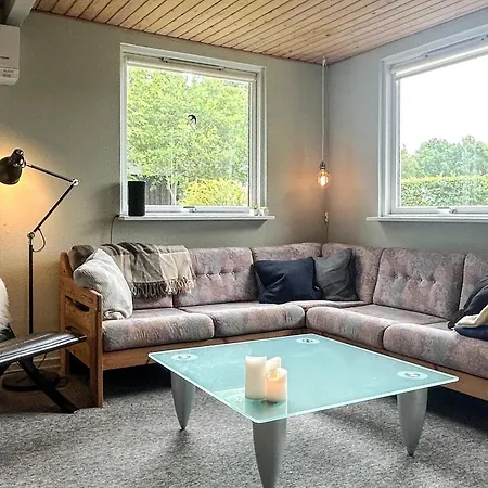 4 Person In * Allingåbro